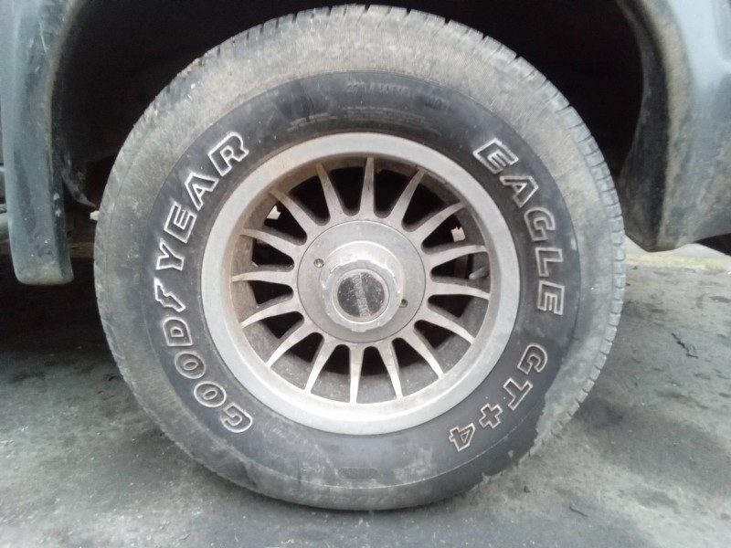 Recambio de llanta para nissan terrano (wd21) 2.7 td referencia OEM IAM 15´´  