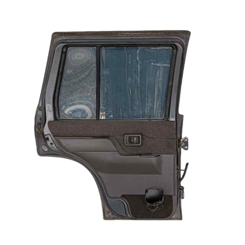 Recambio de puerta trasera izquierda para nissan terrano (wd21) 2.7 td referencia OEM IAM   