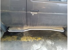Recambio de estribos laterales para nissan terrano (wd21) 2.7 td referencia OEM IAM ESTRIBOSLATERALESDERECHO  DERECHO 2