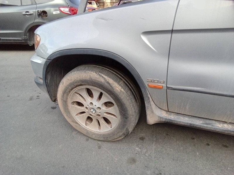 Recambio de aletin delantero izquierdo para bmw x5 (e53) 3.0d referencia OEM IAM 8408703  