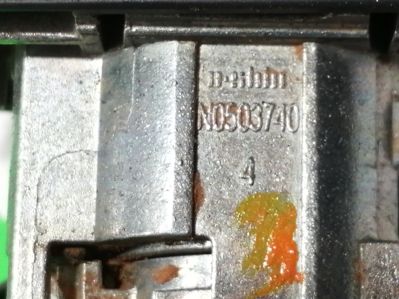 Recambio de bombin puerta delantera izquierda para opel corsa e expression referencia OEM IAM N0503740  