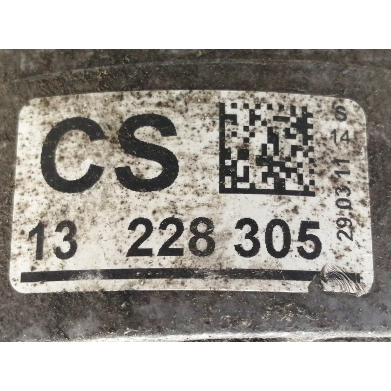 Recambio de soporte motor para opel insignia berlina cosmo referencia OEM IAM 13228305  