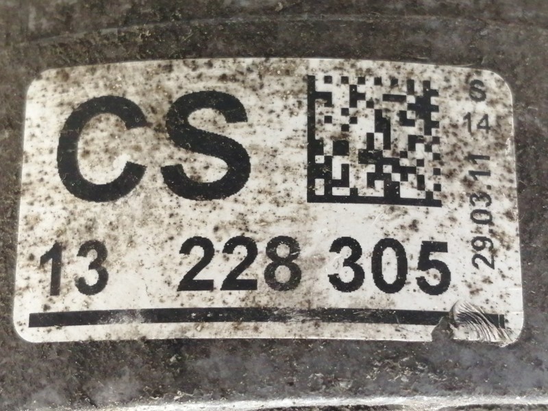 Recambio de soporte motor para opel insignia berlina cosmo referencia OEM IAM 13228305  