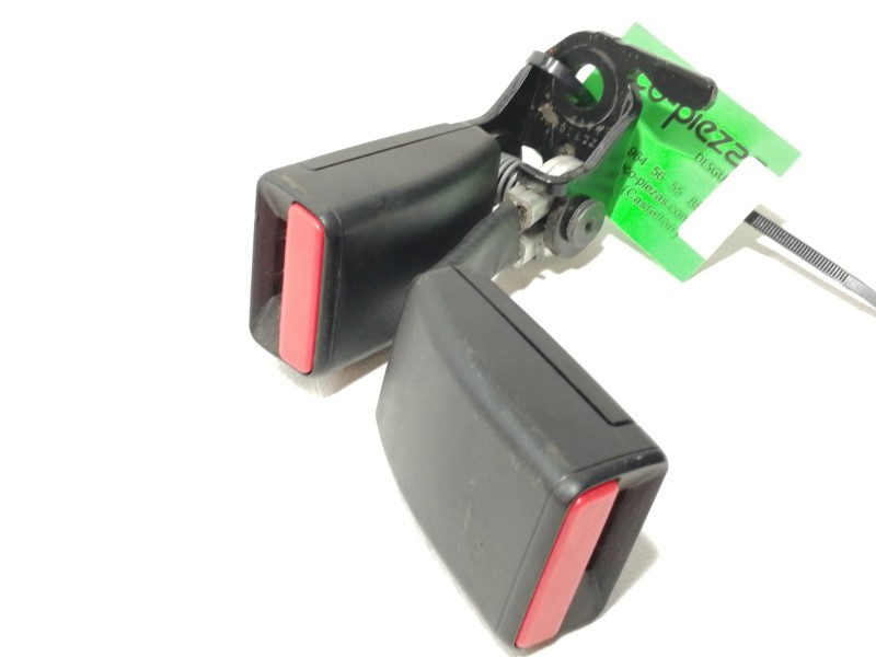Recambio de enganche cinturon trasero central para peugeot 2008 (--.2013) allure referencia OEM IAM 6227006A  