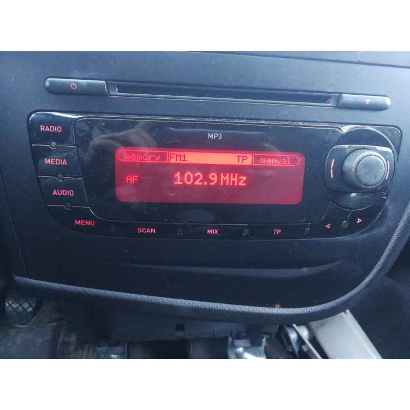 Recambio de sistema audio / radio cd para seat leon (1p1) emocion referencia OEM IAM 1P0035153  