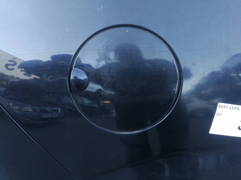 Recambio de tapa exterior combustible para seat leon (1p1) emocion referencia OEM IAM   