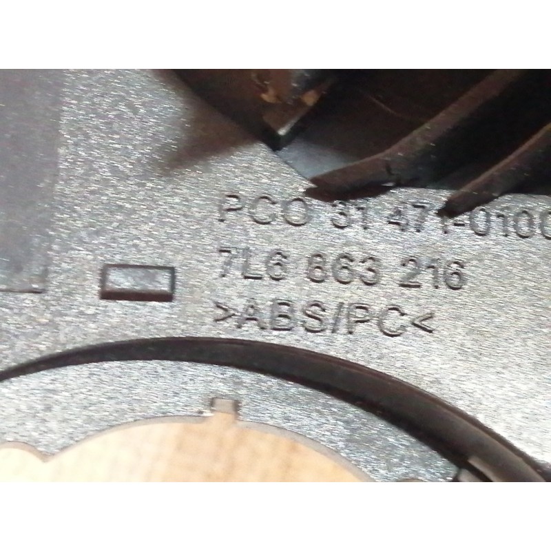 Recambio de moldura para volkswagen touareg (7la) tdi v10 referencia OEM IAM 7L6858602  