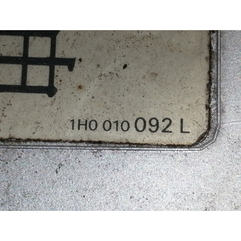 Recambio de tapa exterior combustible para seat leon (1m1) stella referencia OEM IAM 1H0010092L  