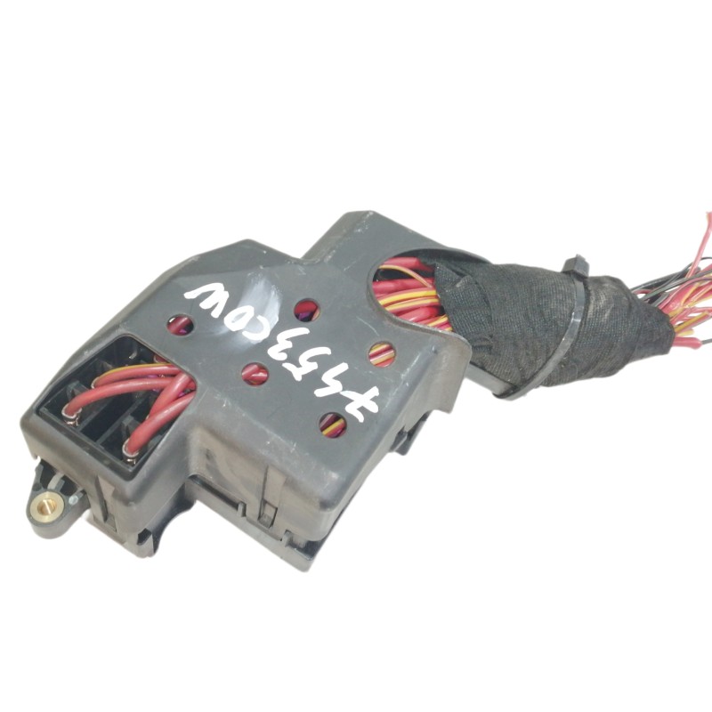 Recambio de caja reles / fusibles para volkswagen touareg (7la) tdi v10 referencia OEM IAM 7L0941828A  