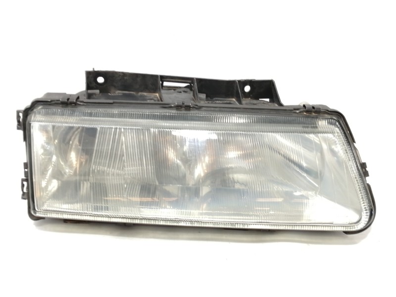 Recambio de faro derecho para citroën xantia berlina 1.8 16v monaco referencia OEM IAM 60974410  