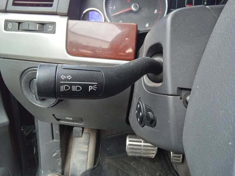 Recambio de mando intermitentes para volkswagen touareg (7la) tdi v10 referencia OEM IAM 3D0953513  