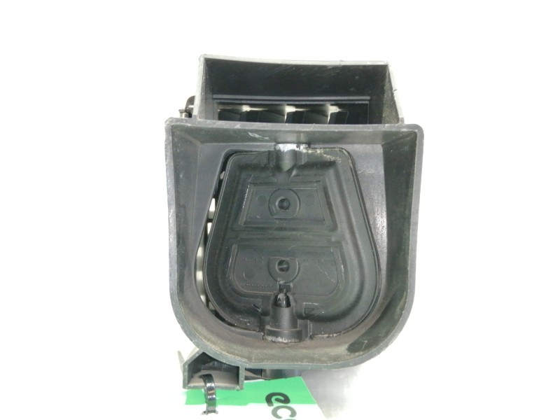 Recambio de rejilla aireadora para volkswagen touareg (7l6) v6 tdi referencia OEM IAM 7L6819703D  