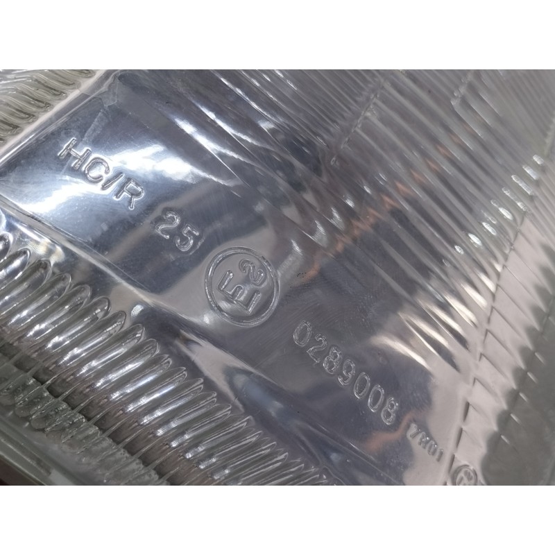Recambio de faro derecho para renault clio i fase i+ii (b/c57) 1.2 ipanema referencia OEM IAM 084240  