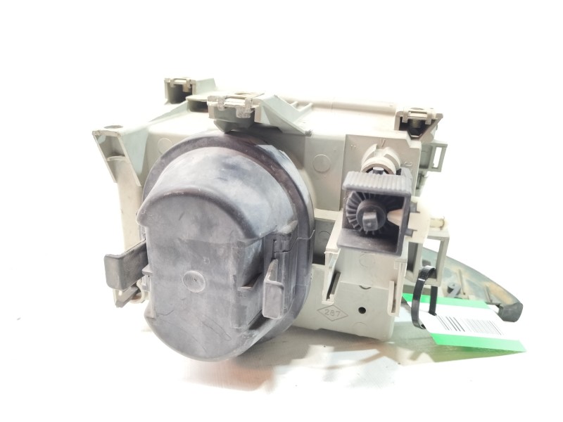 Recambio de faro derecho para renault clio i fase i+ii (b/c57) 1.2 ipanema referencia OEM IAM 084240  