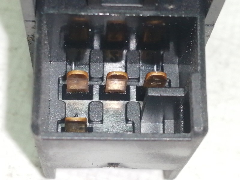 Recambio de mando elevalunas trasero derecho para volkswagen touareg (7la) tdi v10 referencia OEM IAM 7L6959855  