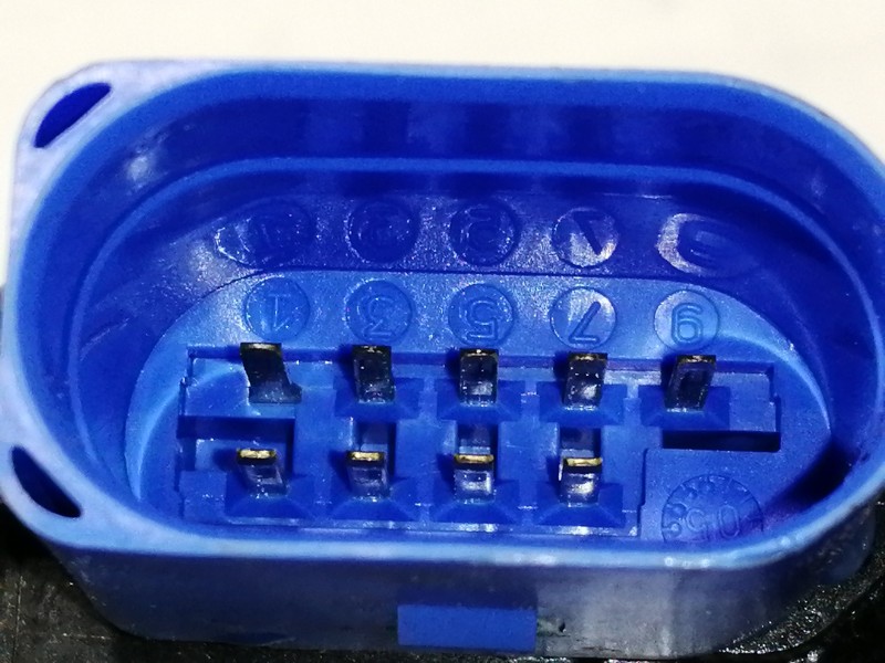 Recambio de cerradura puerta delantera izquierda para volkswagen touareg (7l6) v6 tdi referencia OEM IAM 3D1837015  