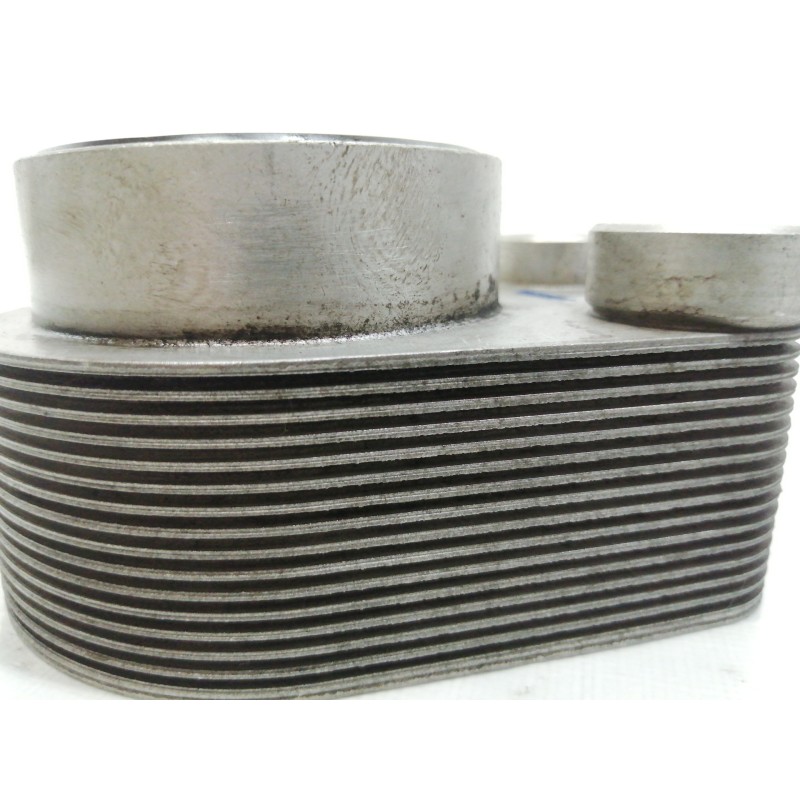 Recambio de enfriador aceite motor para nissan tiida (c11x/sc11x) acenta referencia OEM IAM 8200267937F  