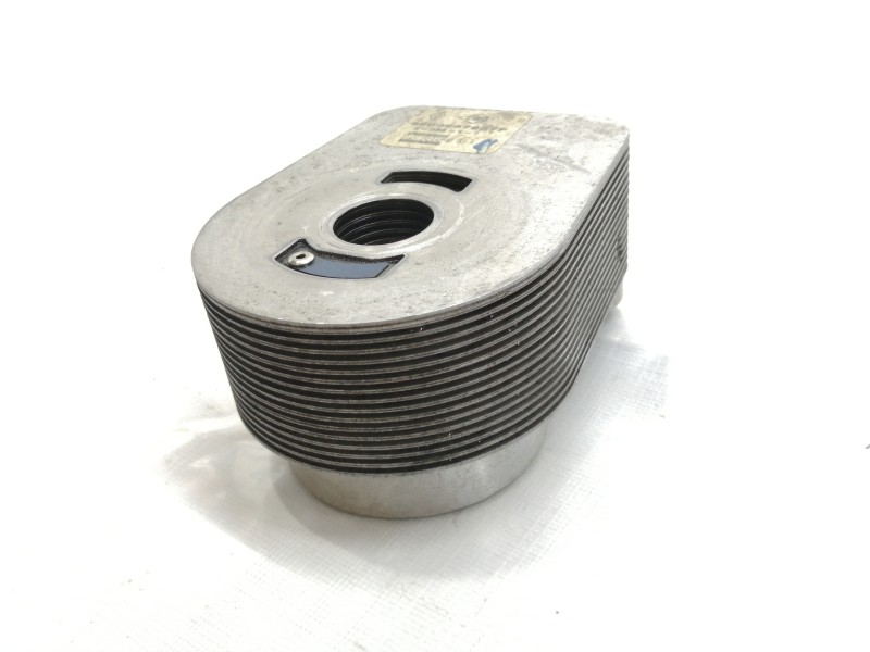 Recambio de enfriador aceite motor para nissan tiida (c11x/sc11x) acenta referencia OEM IAM 8200267937F  