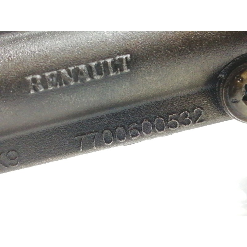 Recambio de bomba aceite para nissan tiida (c11x/sc11x) acenta referencia OEM IAM 7700600532  