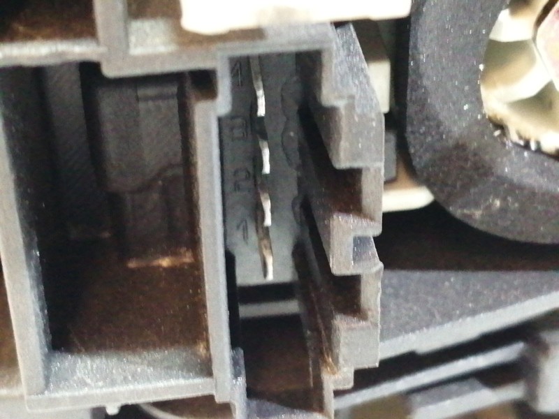 Recambio de piloto trasero izquierdo interior para volkswagen touareg (7la) tdi v10 referencia OEM IAM 28269003  