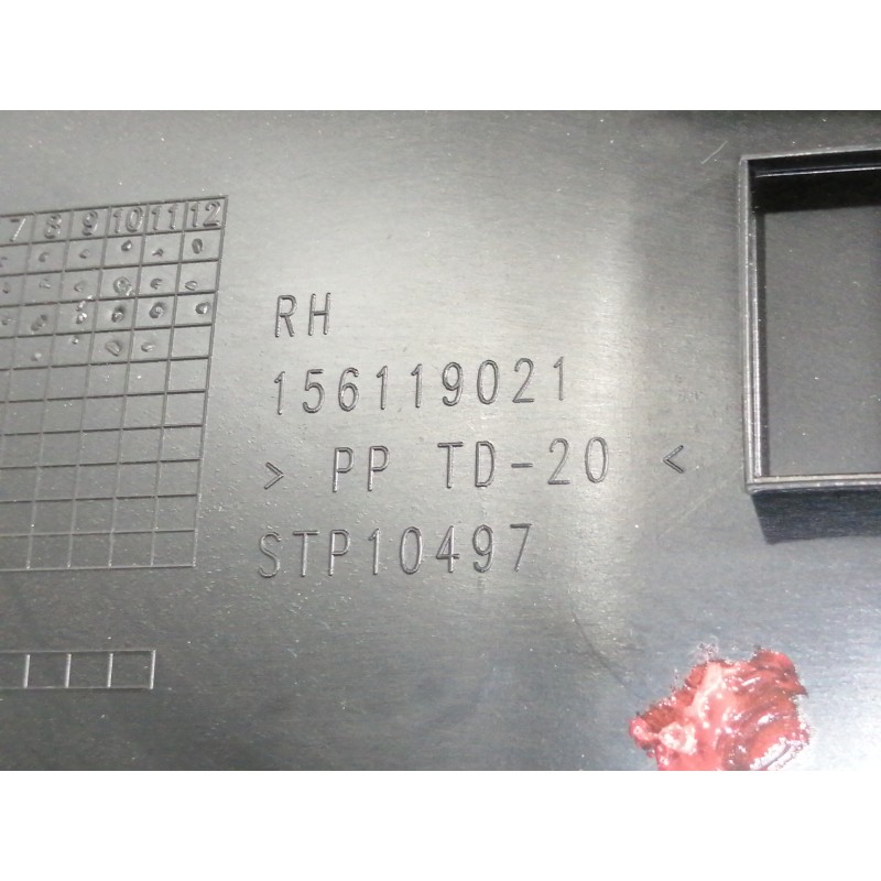 Recambio de guarnecido puerta trasera derecha para fiat 500 x (334) urban referencia OEM IAM 156119021  