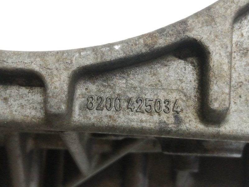 Recambio de soporte alternador para nissan tiida (c11x/sc11x) acenta referencia OEM IAM 8200425034  