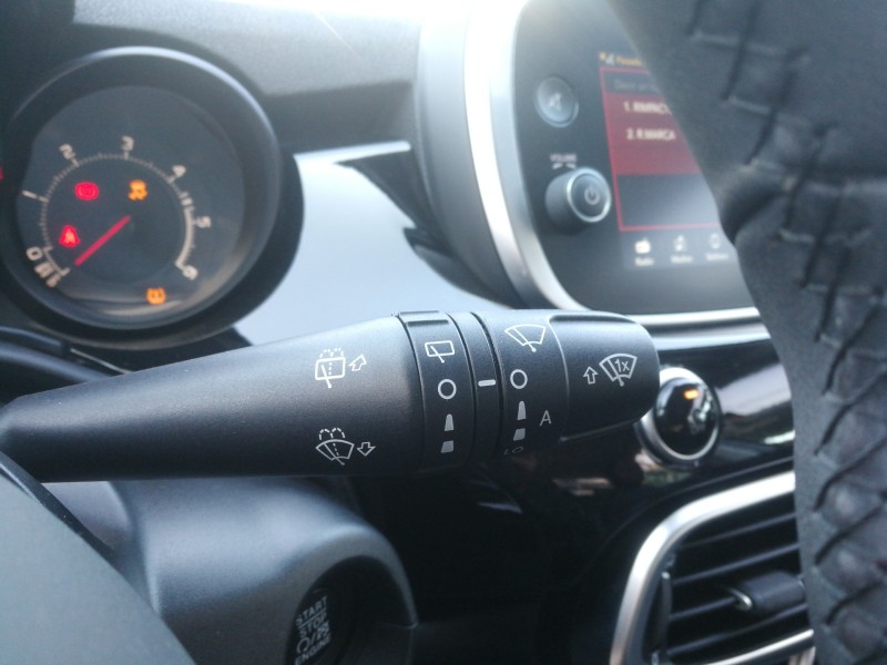 Recambio de mando multifuncion para fiat 500 x (334) urban referencia OEM IAM 28584967 6CU67TRMAB 