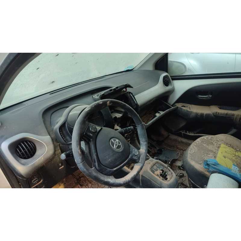 Recambio de airbag delantero derecho para toyota aygo (_b4_) 1.0 (kgb40) referencia OEM IAM   