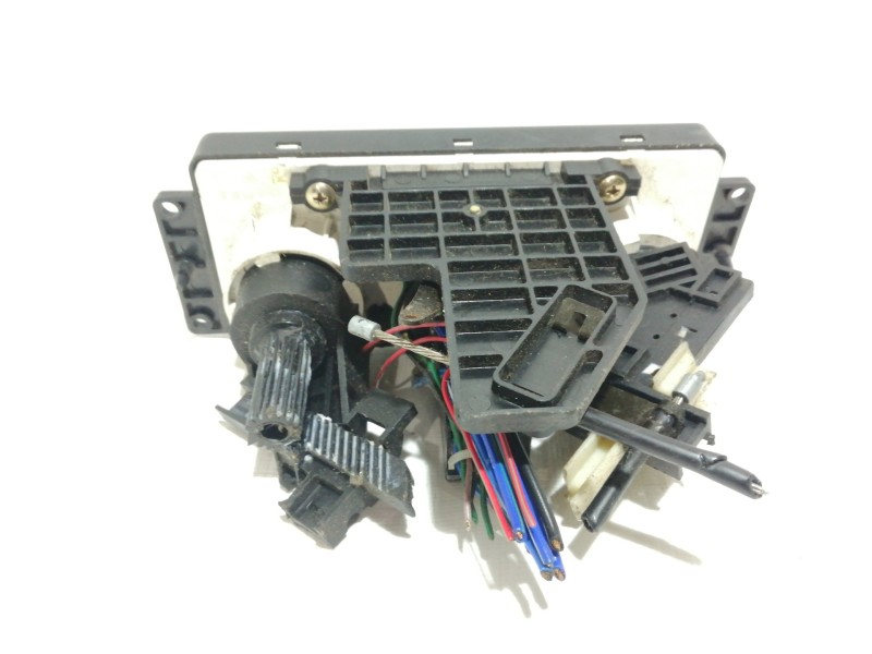 Recambio de mando calefaccion / aire acondicionado para kia rio ls berlina (5-ptas.) referencia OEM IAM   