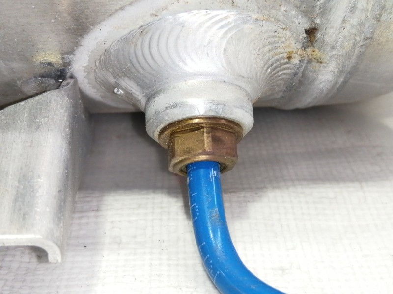 Recambio de acumulador central amortiguacion para volkswagen touareg (7l6) v6 tdi referencia OEM IAM 7L0616202A  