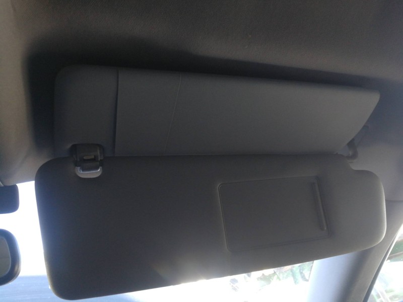 Recambio de parasol derecho para volkswagen touareg (7l6) v6 tdi referencia OEM IAM 7L6857552AQ  