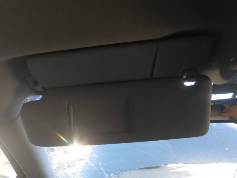 Recambio de parasol izquierdo para volkswagen touareg (7l6) v6 tdi referencia OEM IAM 7L6857551AQ  