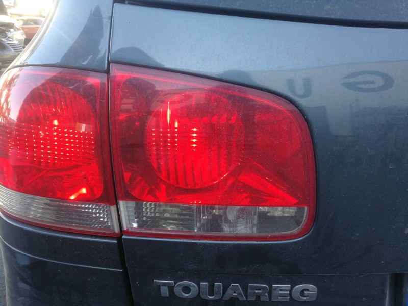 Recambio de piloto trasero izquierdo interior para volkswagen touareg (7l6) v6 tdi referencia OEM IAM 7L6945093H  