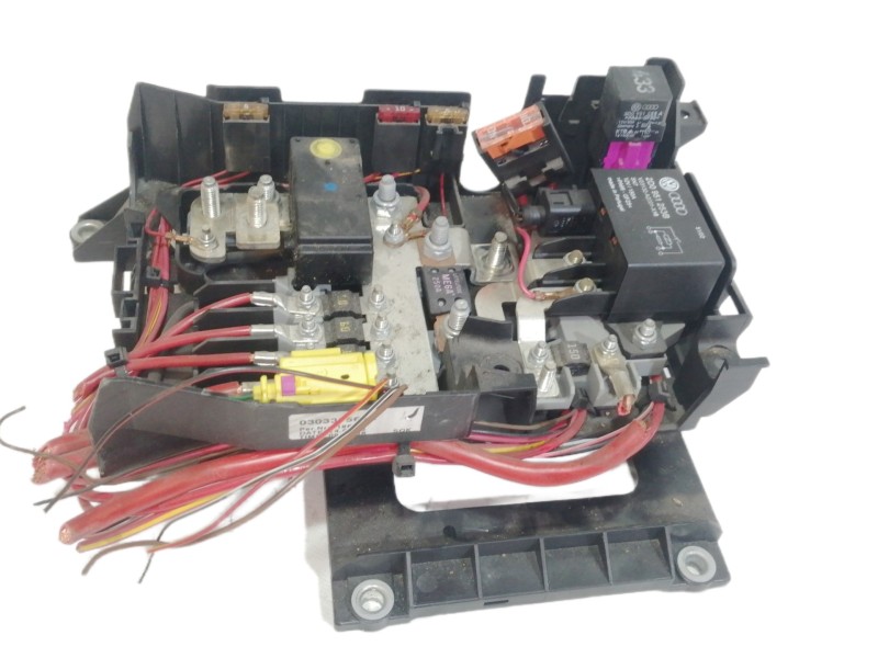 Recambio de caja reles / fusibles para volkswagen touareg (7la) tdi v10 referencia OEM IAM 7L0937548B  