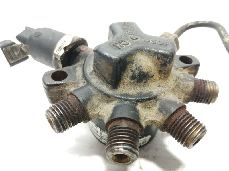 Recambio de rampa inyectora para renault kangoo (f/kc0) authentique referencia OEM IAM R9144Z010C  