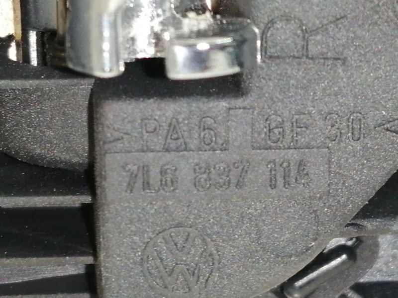 Recambio de maneta interior trasera derecha para volkswagen touareg (7la) tdi v10 referencia OEM IAM 7L6837114  