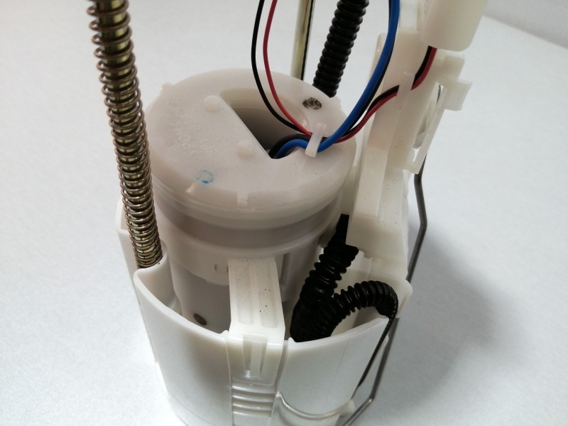 Recambio de aforador para subaru xv (g5) executive plus referencia OEM IAM 42021FL100  