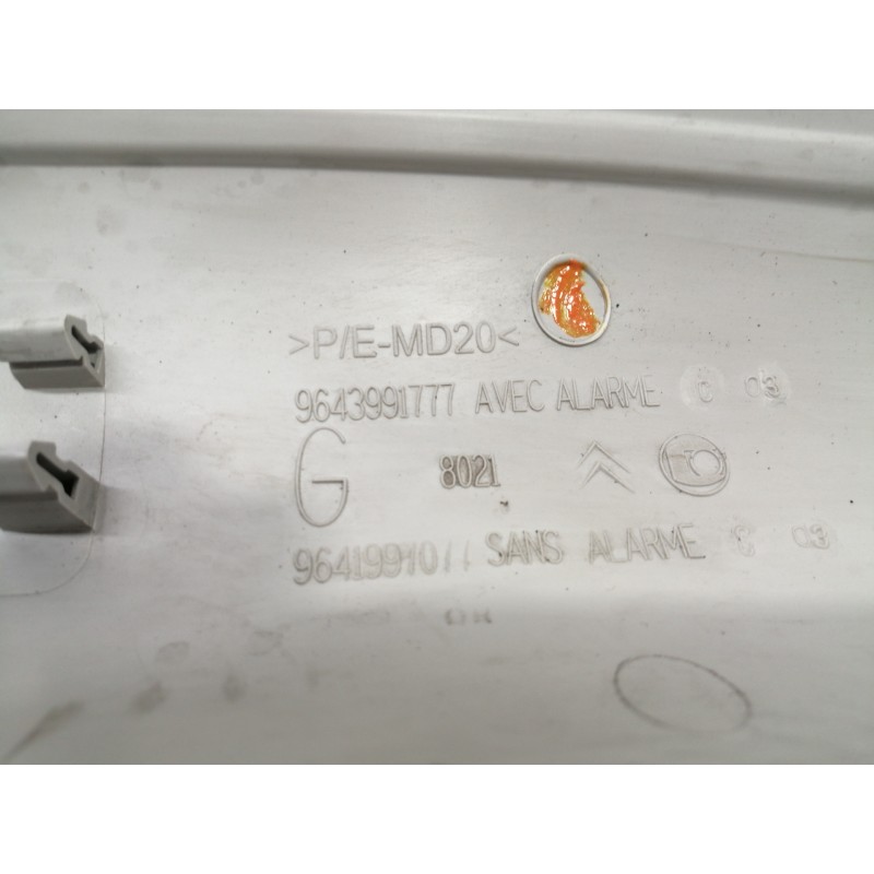 Recambio de moldura para citroën c3 pluriel 1.4 referencia OEM IAM 9643991777 96419970 