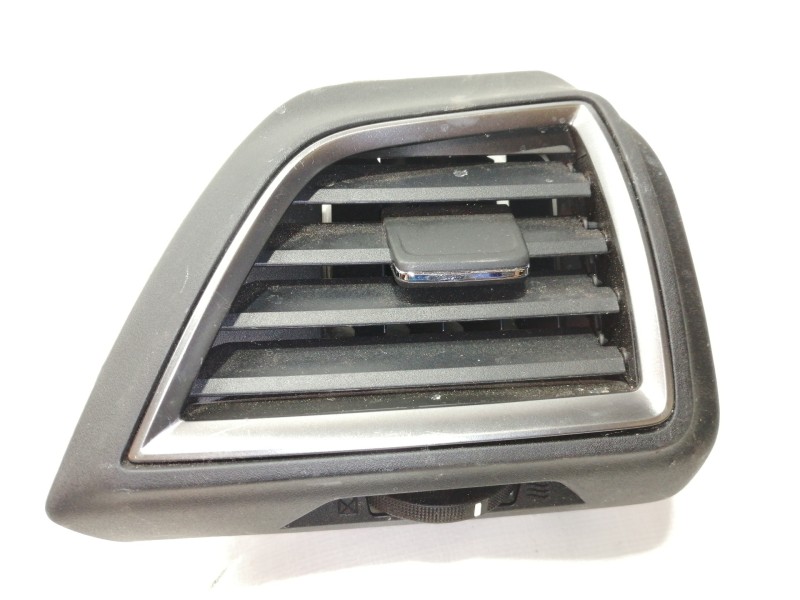 Recambio de rejilla aireadora para subaru xv (g5) executive plus referencia OEM IAM 66110FL120  