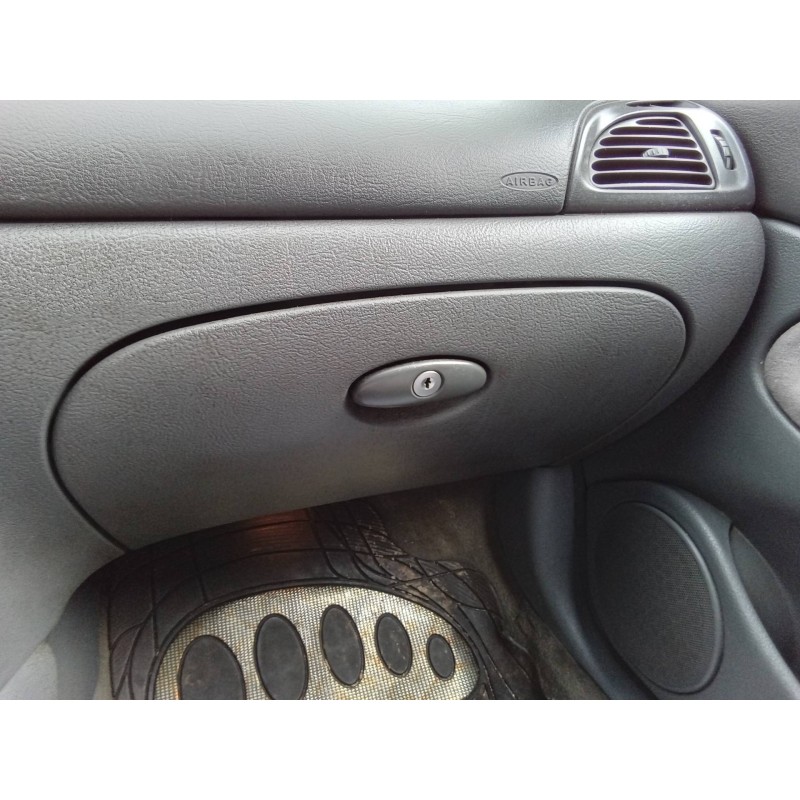 Recambio de guantera para citroën c5 berlina 2.0 hdi sx referencia OEM IAM 9632612977  