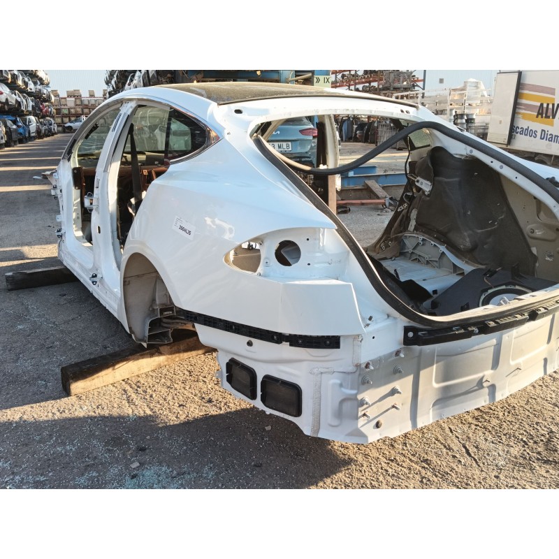 Recambio de aleta trasera izquierda para tesla model s (5yjs) referencia OEM IAM   