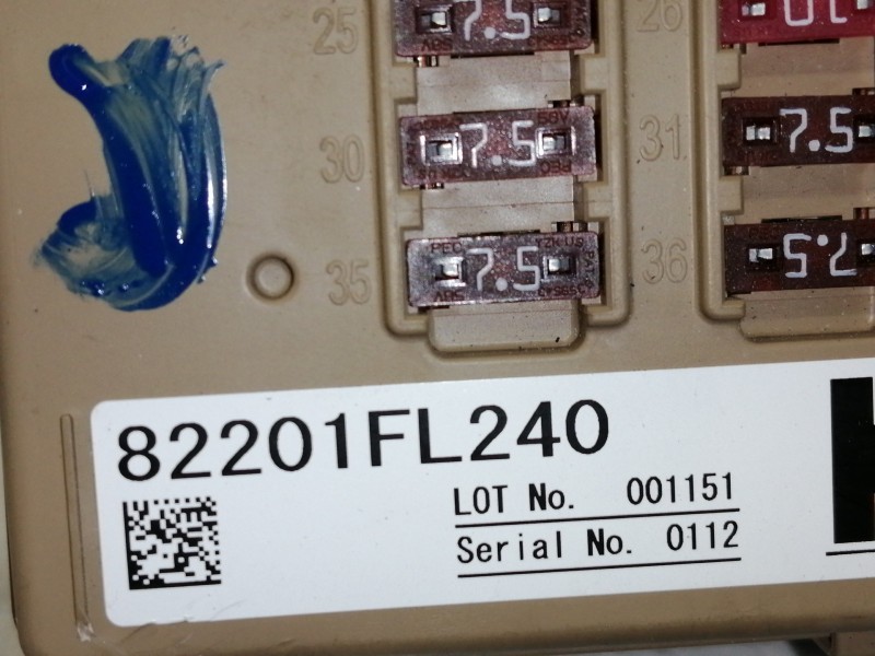 Recambio de caja reles / fusibles para subaru xv (g5) executive plus referencia OEM IAM 82201FL240  