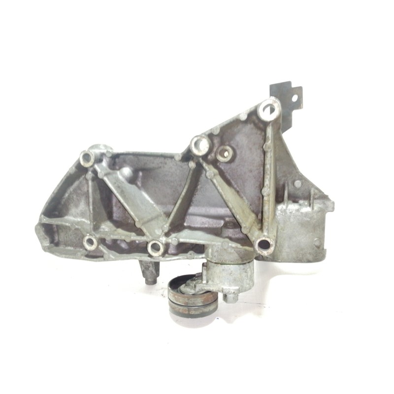 Recambio de soporte alternador para opel vivaro life referencia OEM IAM 8200183234  