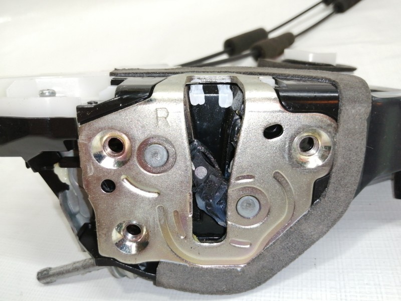 Recambio de cerradura puerta delantera derecha para subaru xv (g5) executive plus referencia OEM IAM M5613450  