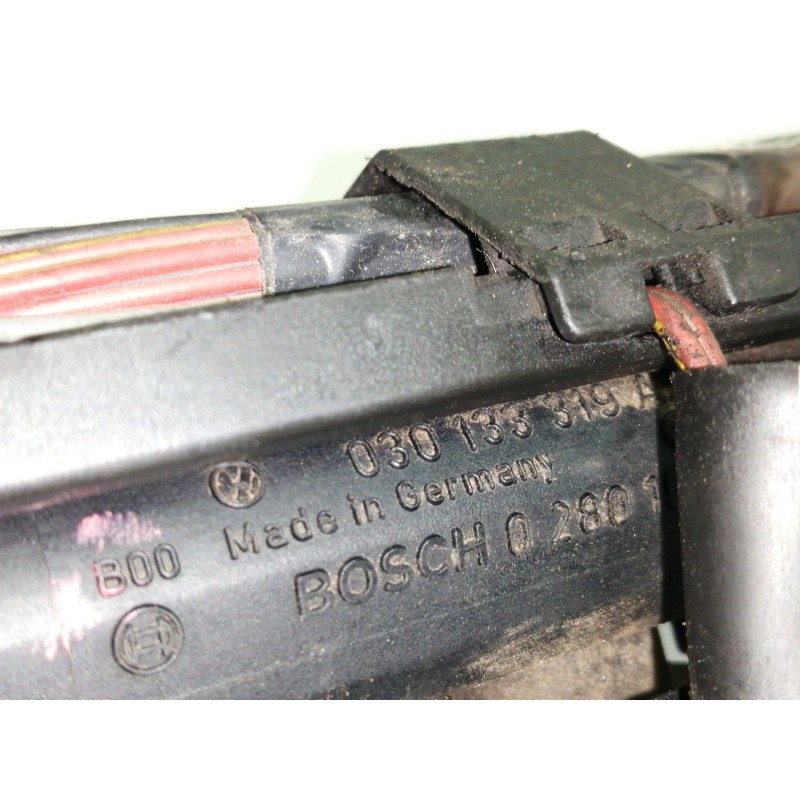 Recambio de rampa inyectora para volkswagen polo berlina (6n2) 1.4 referencia OEM IAM 030133319A  