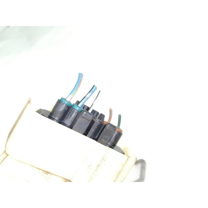 Recambio de cerradura puerta delantera derecha para toyota yaris (ncp1/nlp1/scp1) 1.0 linea luna referencia OEM IAM   