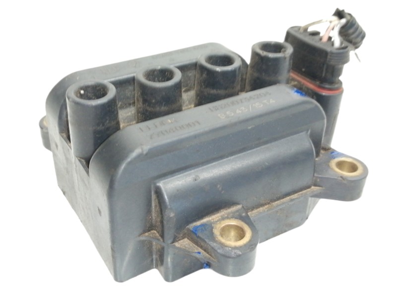 Recambio de bobina encendido para dacia sandero ambiance referencia OEM IAM 8200702693 H8200734204 77040001