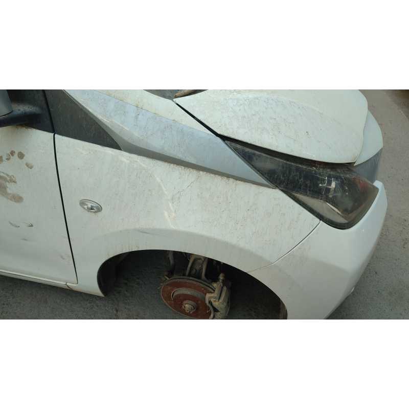 Recambio de aleta delantera derecha para toyota aygo (_b4_) 1.0 (kgb40) referencia OEM IAM   