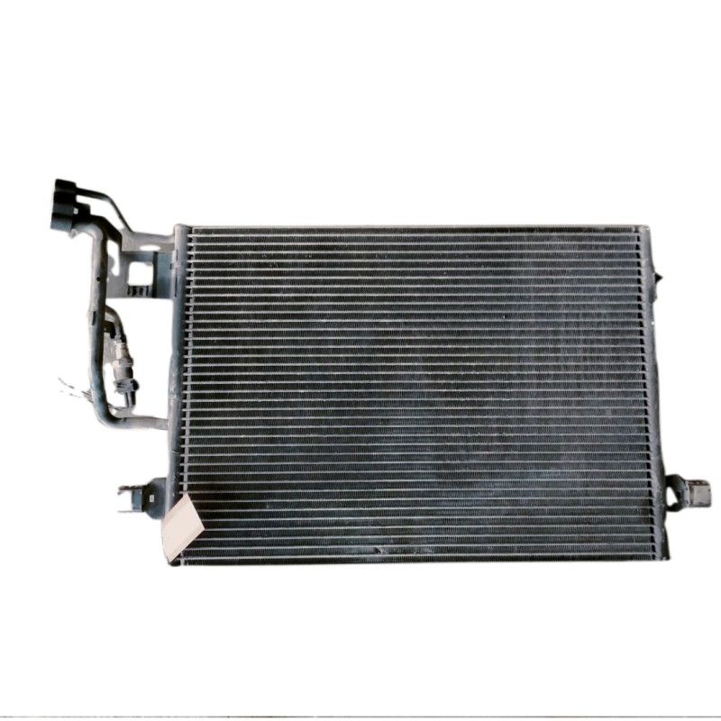 Recambio de condensador / radiador aire acondicionado para volkswagen passat berlina (3b3) 1.9 tdi referencia OEM IAM 3B0260401 