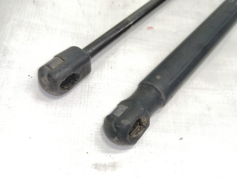 Recambio de amortiguadores maletero / porton para ligier 82/ll/pa m.go referencia OEM IAM   